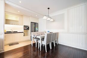 Luxury Condotel Luminous Leman