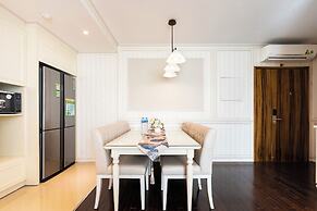 Luxury Condotel Luminous Leman