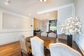 Luxury Condotel Luminous Leman