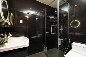 Luxury Condotel Luminous Leman