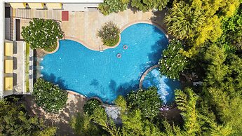 Club Mahindra Golden Landmark
