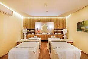 Club Mahindra Golden Landmark