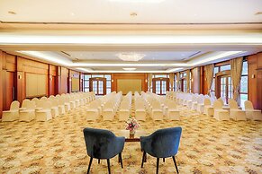 Club Mahindra Golden Landmark