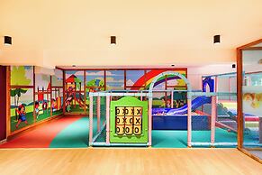 Club Mahindra Golden Landmark