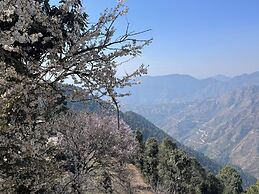 Cozy Kanatal Hotel And Resort