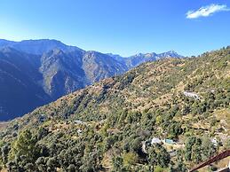 Cozy Kanatal Hotel And Resort