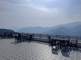 Cozy Kanatal Hotel And Resort