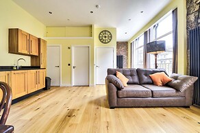 Stunning flat near St. Giles' Cathedral