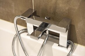 Stunning flat near St. Giles' Cathedral