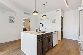 CozySuites at Zone Westgate