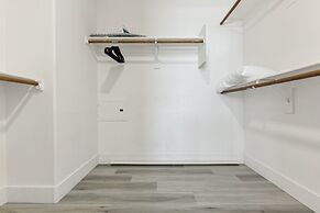 CozySuites at Zone Westgate