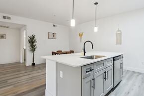 CozySuites at Zone Westgate