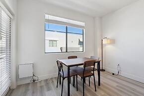 CozySuites at Zone Westgate