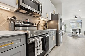 CozySuites at Zone Westgate