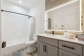 CozySuites at Zone Westgate