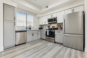 CozySuites at Zone Westgate