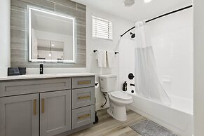 CozySuites at Zone Westgate