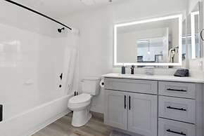 CozySuites at Zone Westgate