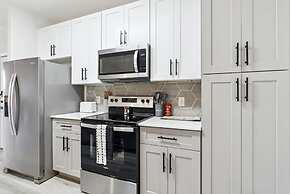 CozySuites at Zone Westgate