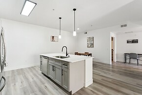 CozySuites at Zone Westgate