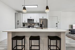 CozySuites at Zone Westgate