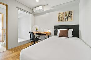 Magnolia Aparthotel by Kozystay - Kebon Jeruk