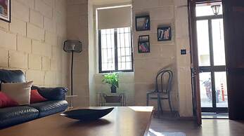 Central House in Sliema with PrivatePool