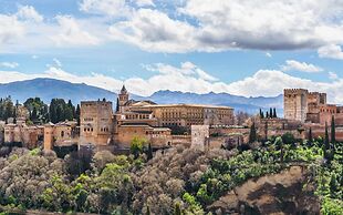 limehome Granada Calle Lopez Rubio