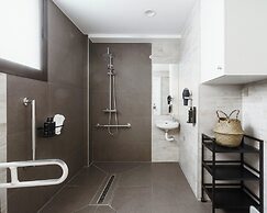 limehome Granada Calle Lopez Rubio