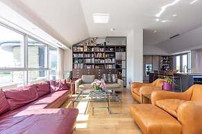 Beautiful Penthouse with terrace