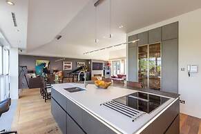 Beautiful Penthouse with terrace