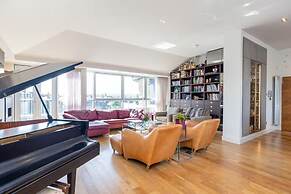 Beautiful Penthouse with terrace