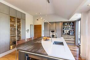 Beautiful Penthouse with terrace