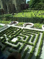 Ideal Road Trip Dunfermline Home - Free Parking