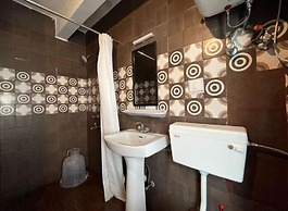 Mellow Fellow Rooms And Hostel