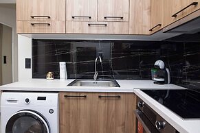 Brand New 1 Bd Apt in Trendy Kipseli