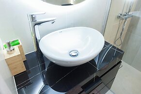 Brand New 1 Bd Apt in Trendy Kipseli