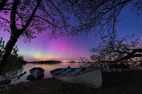 Lakeside Apartment Retreat in Oughterard Connemara