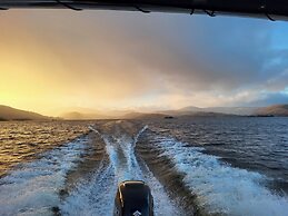 Lakeside Apartment Retreat in Oughterard Connemara