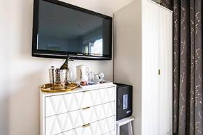 The Vale Golf and Country Club