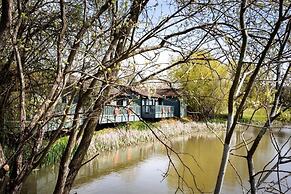 The Vale Golf and Country Club