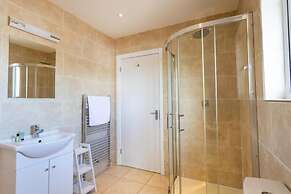 The Vale Golf and Country Club