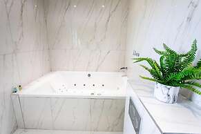 The Vale Golf and Country Club