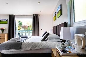 The Vale Golf and Country Club