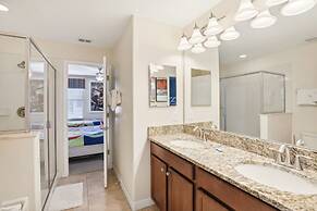 Modern 8BR Home With Private Pool and hot tub