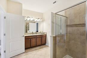 Modern 8BR Home With Private Pool and hot tub