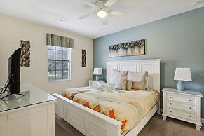 Modern 8BR Home With Private Pool and hot tub