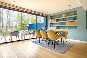 Paris Garden River residence