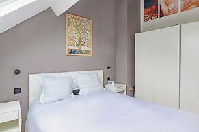 Paris Garden River residence