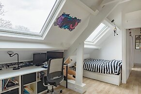 Paris Garden River residence